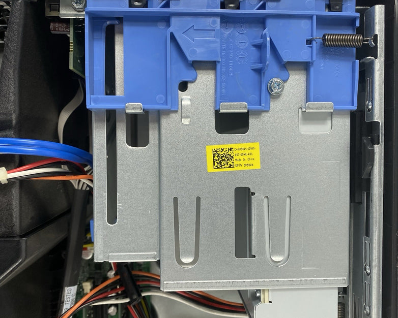 Dell OptiPlex 760 MT Pentium Dual-Core E5200 2.5GHz 4GB RAM No HDD No OS