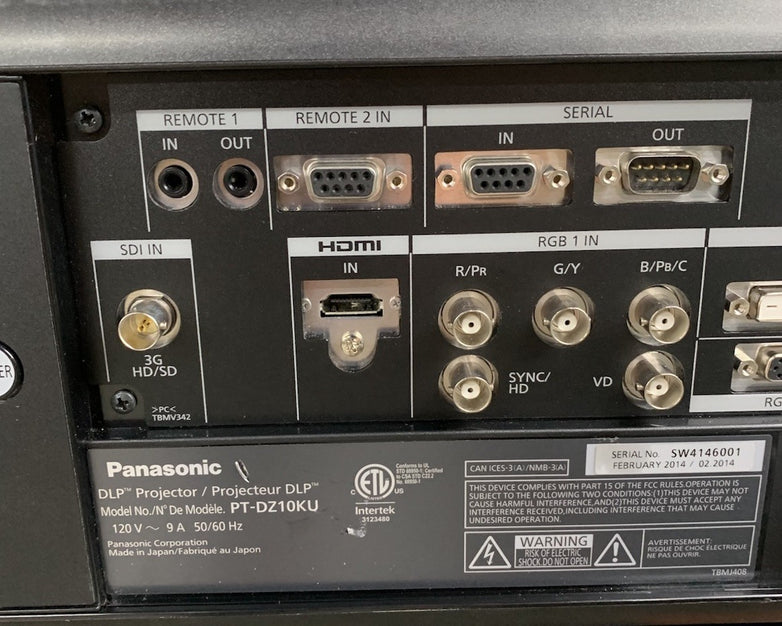 Panasonic PT-DZ10KU WUXGA DLP Lamp Projector 172 H - Tested No Lens No Remote