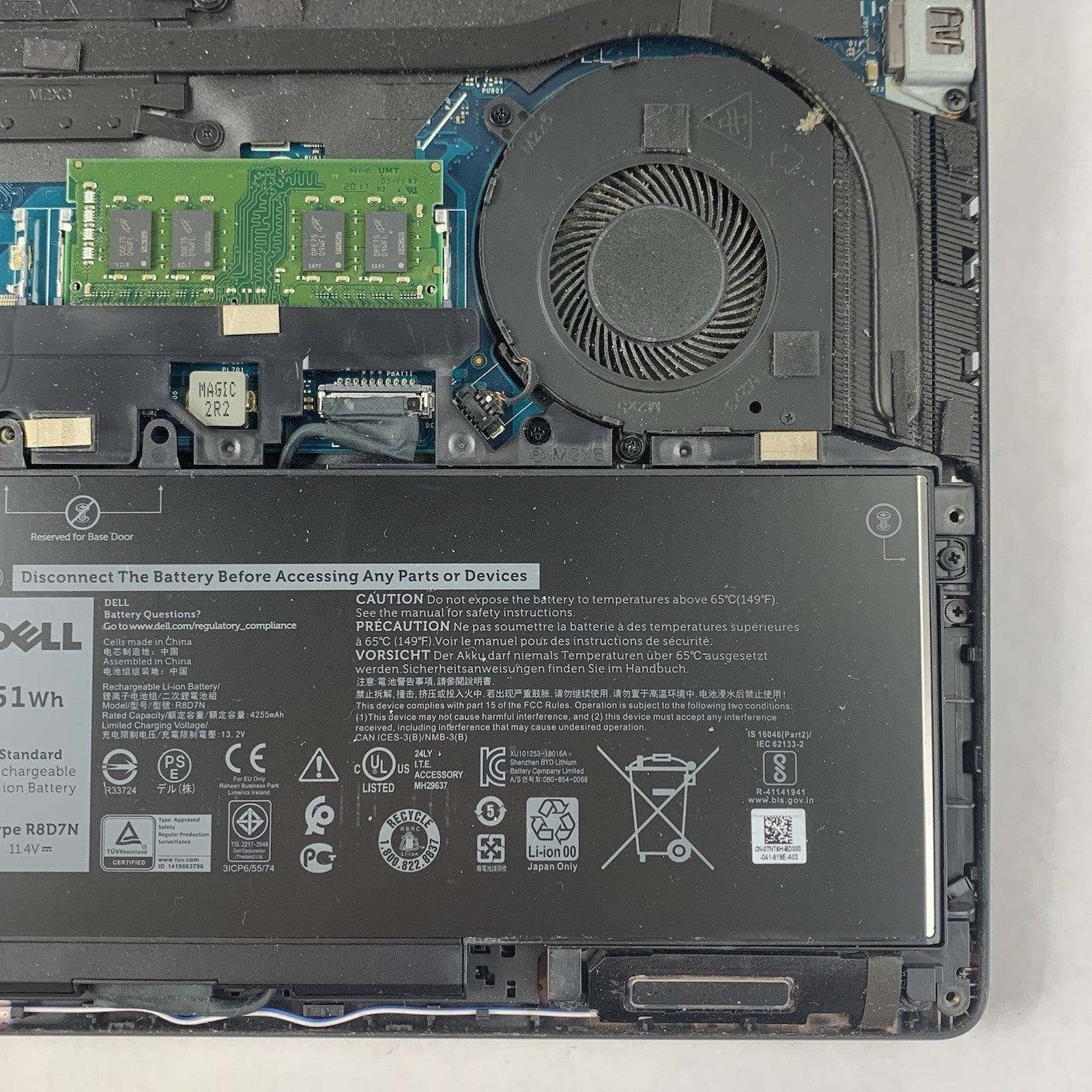 Dell Latitude 5500 15.6" Laptop i5-8365U 1.6 GHz 8 GB RAM No OS/SSD/AC18