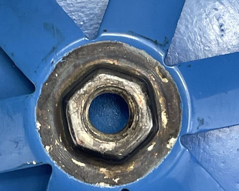 1 Piece Draloric PE 140 High Voltage Capacitors 15kVp 100pF ±20%