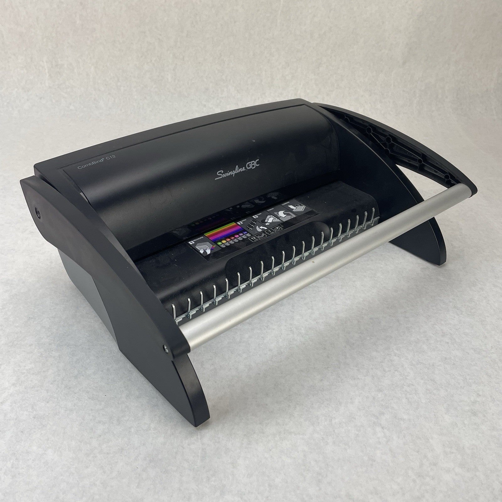 Swingline GBC CombBind C12 Manual Binding Machine0