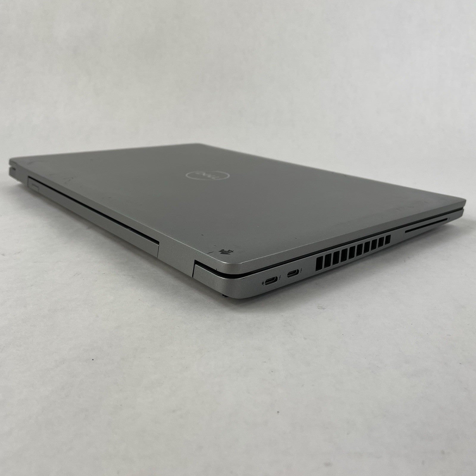 Dell Latitude 5530 15.6" i5-1245U 3.96 GHz 8 GB RAM No SSD/OS/AC - Scratched11