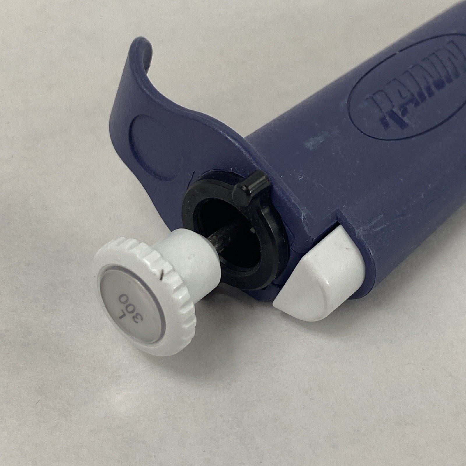 Rainin Pipetlite L300 LTS 20-300 µL Single Channel Handheld Manual Pipette8