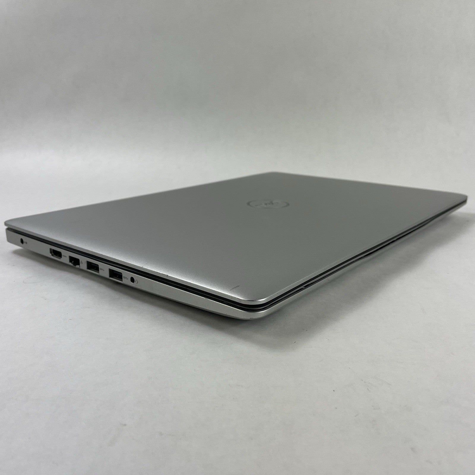 Dell Inspiron P75F Laptop 15.6" i7-8550U 1.80 GHz 12 GB Ram No SSD/OS/AC13