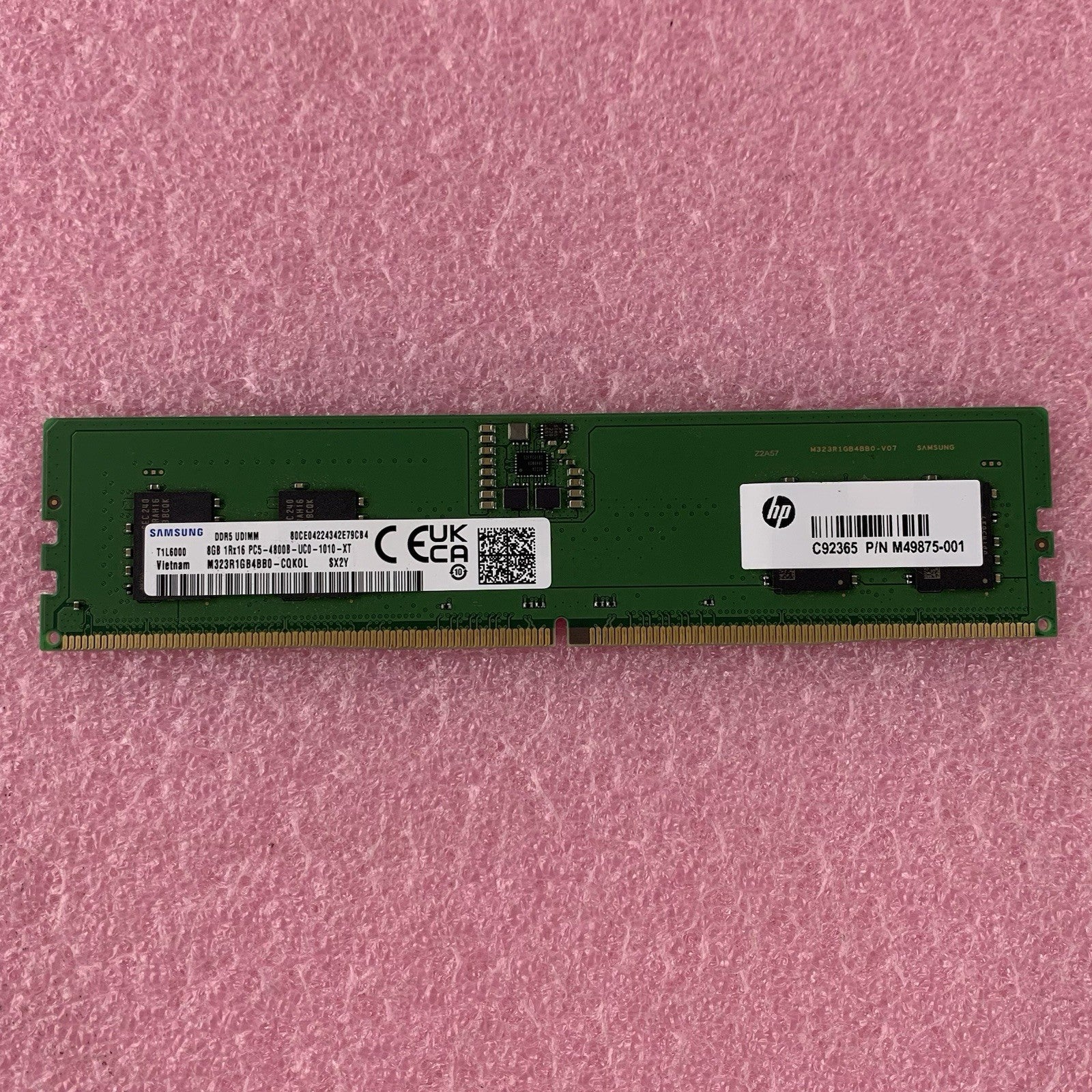 Samsung 8 GB M323R1GB4BB0-CQK0L PC5-38400 DDR5-4800 UDIMM Computer Memory RAM1