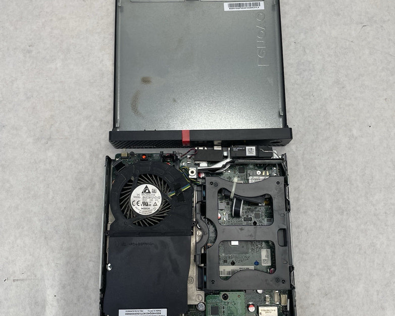 Lenovo ThinkCentre M7200 i5-8500T 2.10 GHz 1x8 GB Ram No HDD No OS