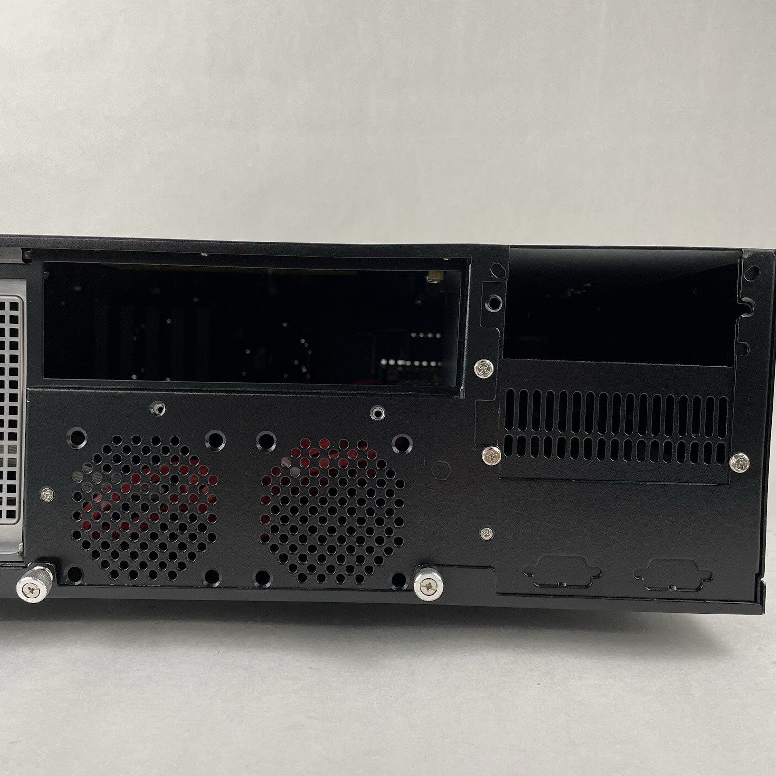 Advantech HPC-7320MB-00XE 3U Rackmount Server Chassis Barebones - Worn11