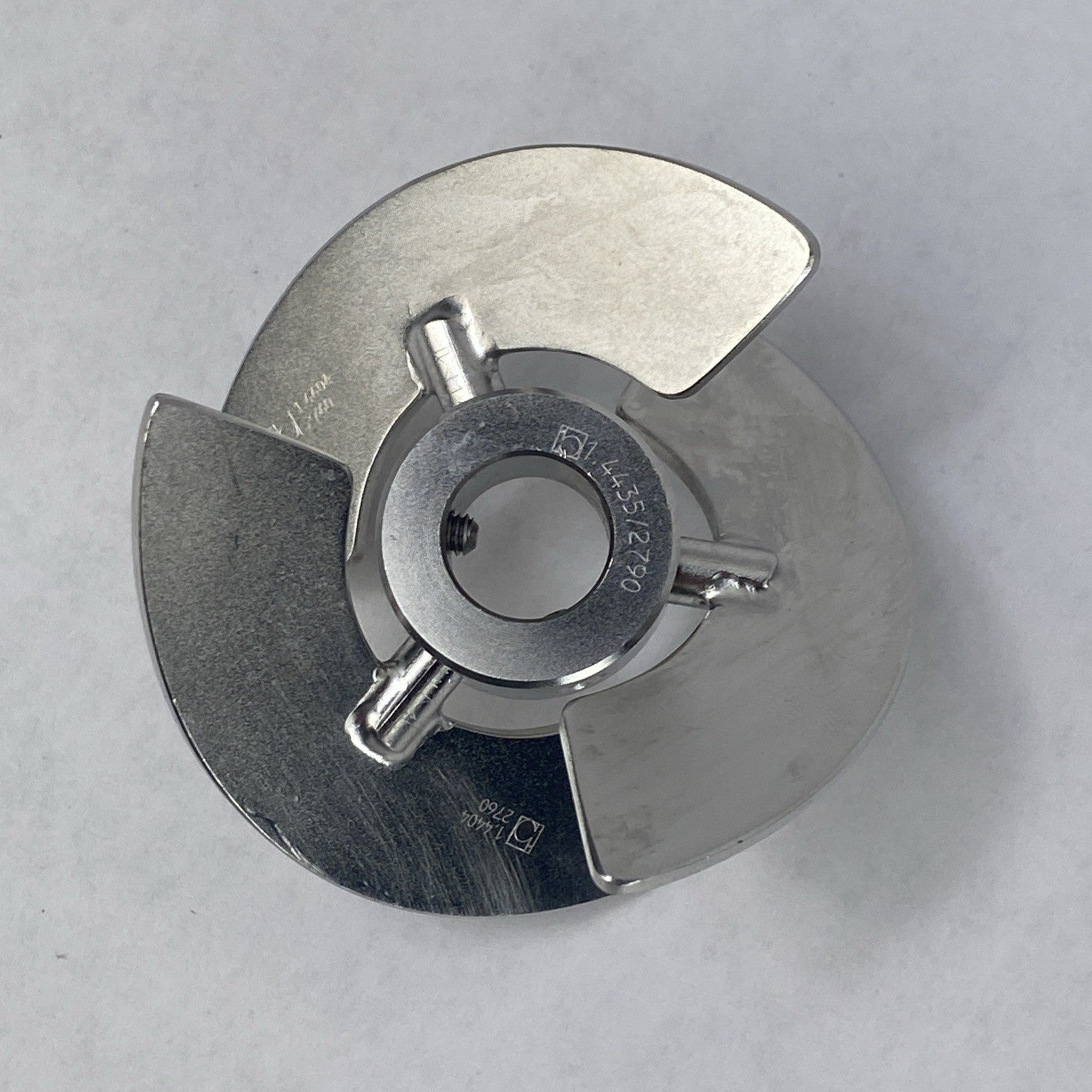BBI Biotech Bioreactor 3-Blade Segment Impeller Ø 67mm 10mm Shaft1