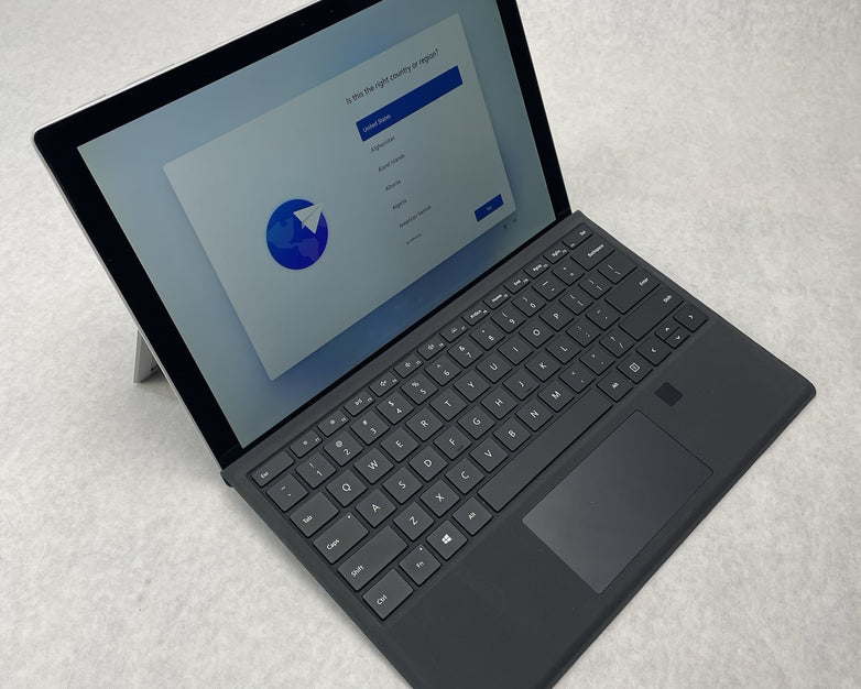 Microsoft Surface Pro i5-7300U 2.60 GHz 8 GB RAM 256GB Windows 11