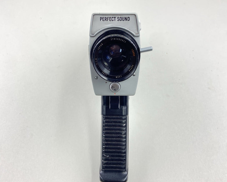 Vintage Synchronex Mark IV Movie Camera Japan 18467 Super Zoom & Case Untested