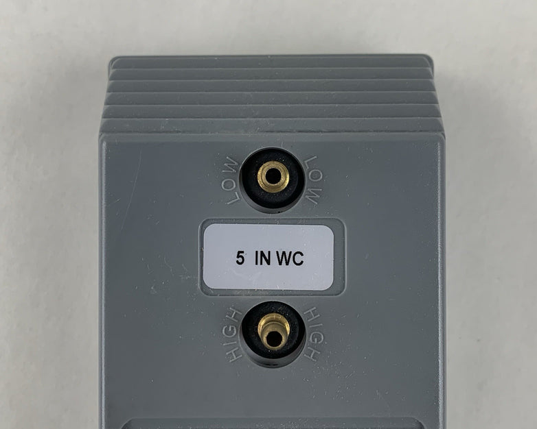 Setra 264 DPT2641-005D Differential Pressure Tranducer 0-5.0" 4-20mA 24VDC