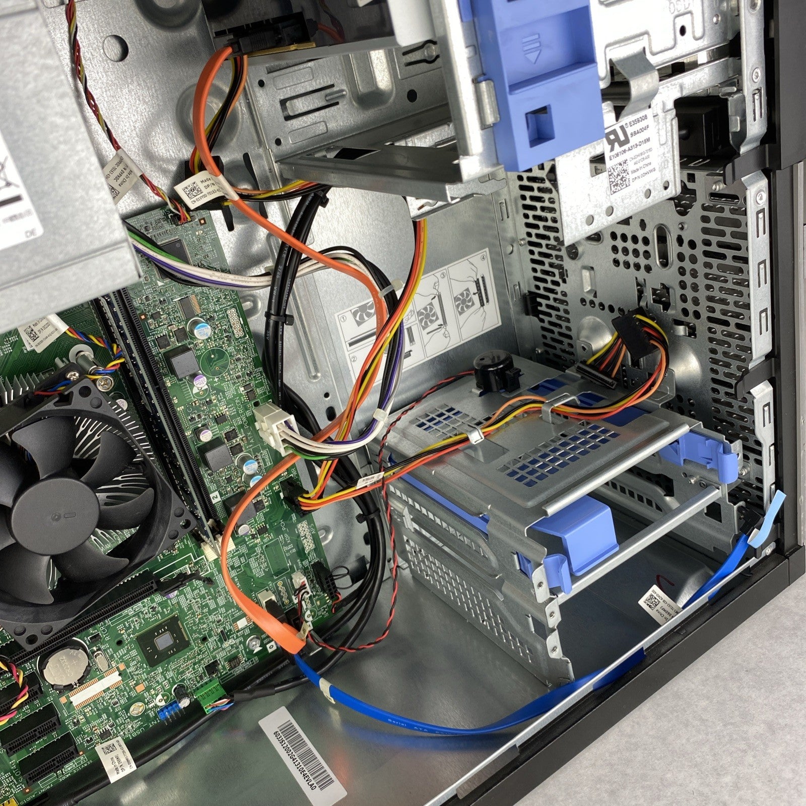 Dell OptiPlex 3020 MT Intel Core i3-4130 3.40GHz 4GB RAM DVD-RW No HDD No OS