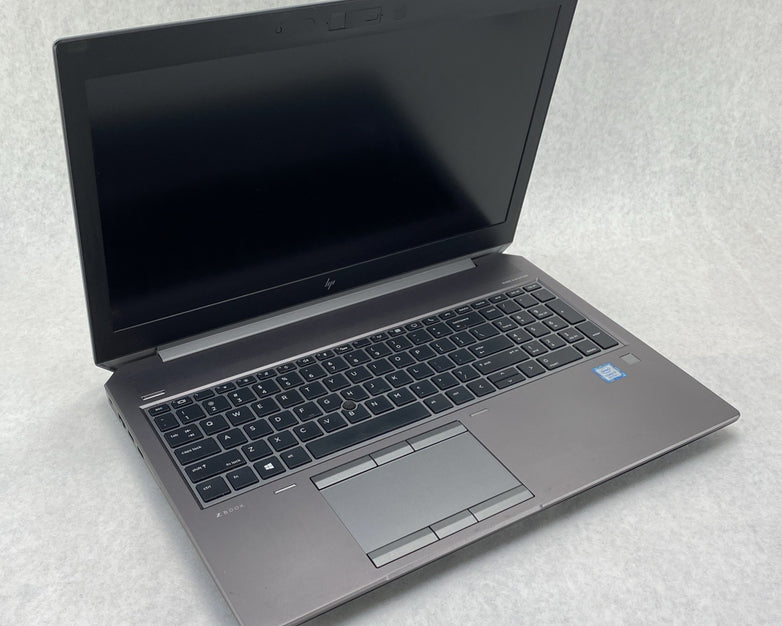 HP ZBook 15 G5 Intel Core i7-8750H 2.20 GHz 16 GB RAM 15.6" No HDD No OS