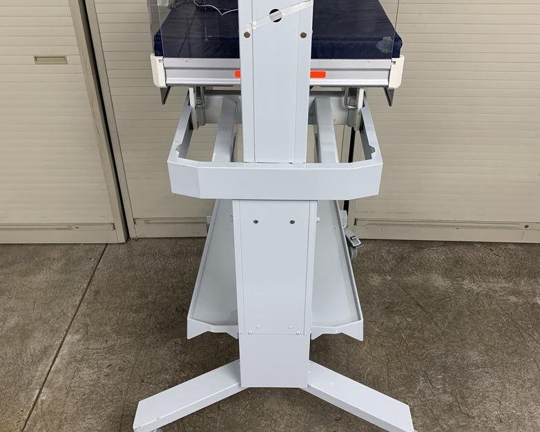 Air-Shields PM78-1 Infant Intensive Care System Powers and Heats