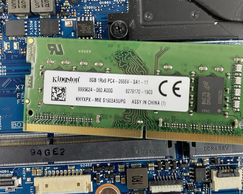 Dell Latitude 3500 15.6" Core i7-8565U 1.80 GHz 8 GB RAM No SSD No OS No Battery