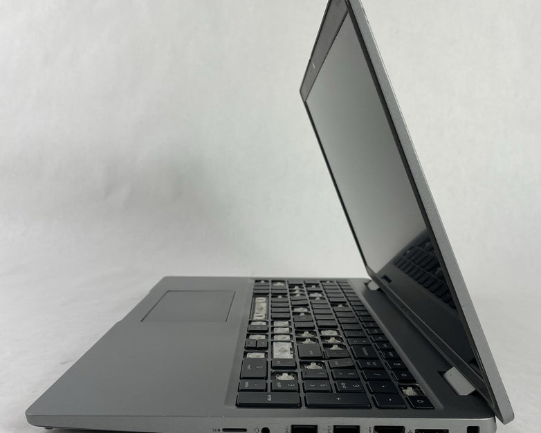 Dell Latitude 5520 15.6" i5-1135G7 2.40GHz 8GB RAM No SSD/OS/Batt - Missing Keys