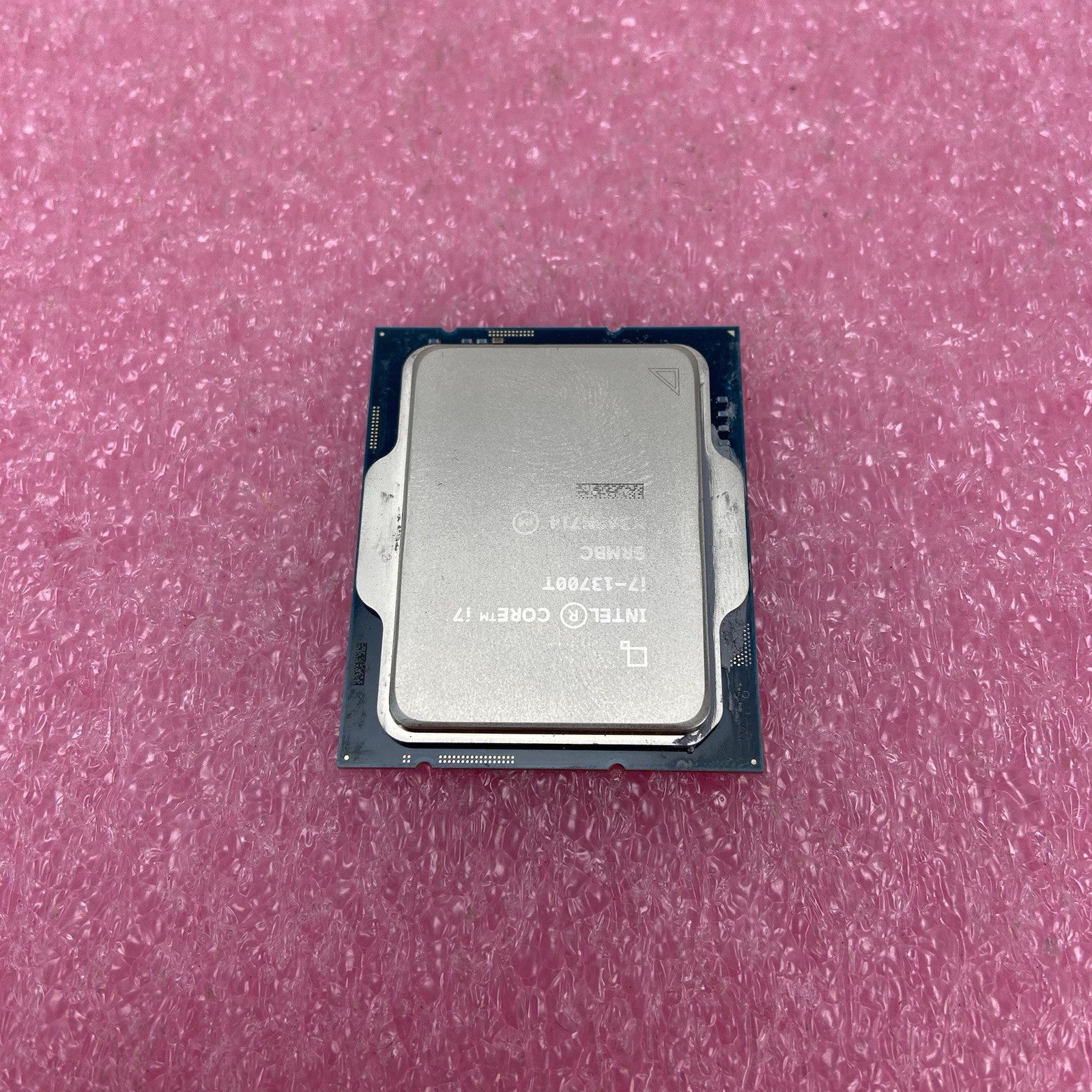 Intel Core i7-13700T SRMBC Desktop CPU 3