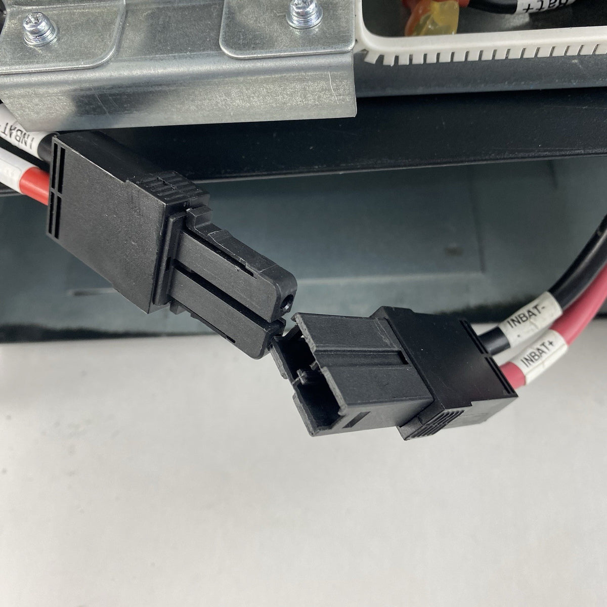 Vertiv Liebert GXT4-1500RT120 Battery Backups UPS Tested - No Batteries READ19