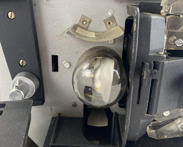 Bell & Howell 4093483 Autoload 1 Inch F/1.6 Lamp Not Working Power Tested