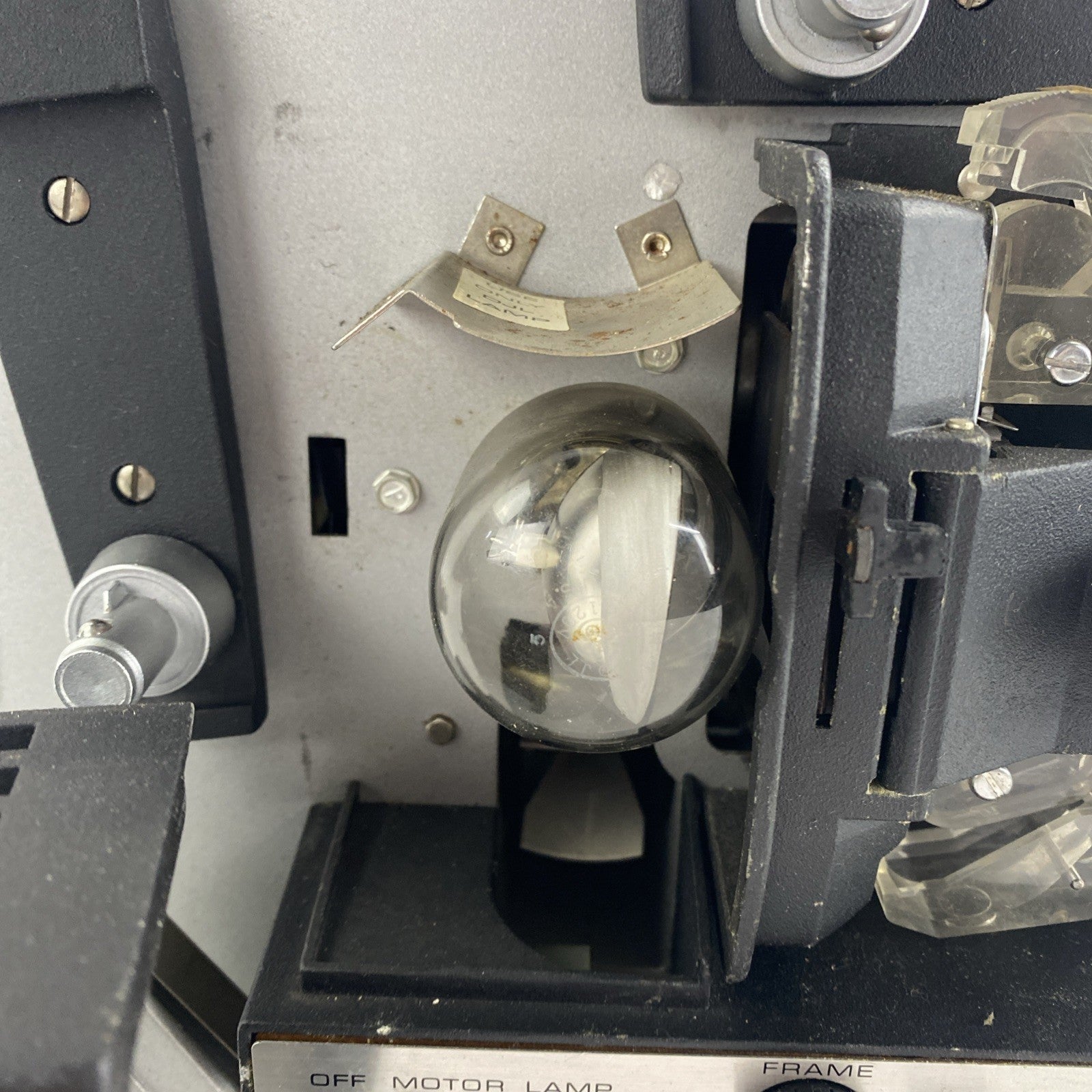 Bell & Howell 4093483 Autoload 1 Inch F/1.6 Lamp Not Working Power Tested9