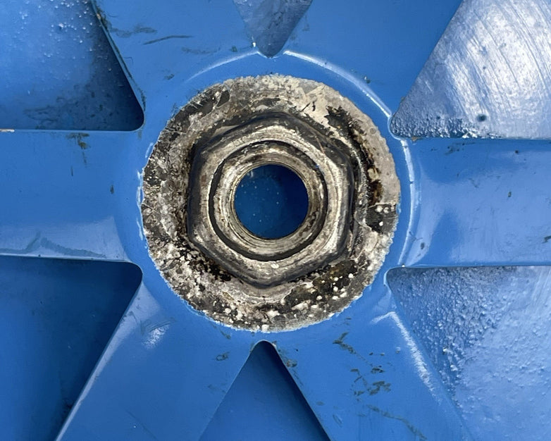 1 Piece Draloric PE 140 High Voltage Capacitors 15kVp 100pF ±20%