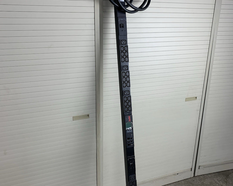 APC AP8841 Metered Rack PDU 6 Foot - Tested, Reset, and Working