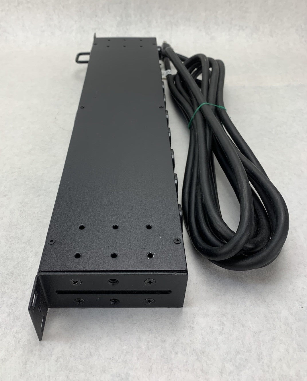 APC SurgeArrest Rackmount NET9RMBLK 120V 15A Power Distribution Unit - Tested4