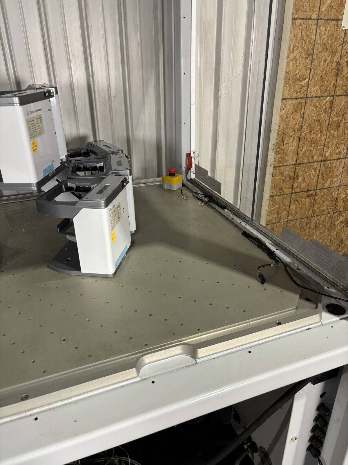 Agilent Biocel 1200 Liquid Handling Workstation W/ Asyst AXYS 21 Velocity Stack