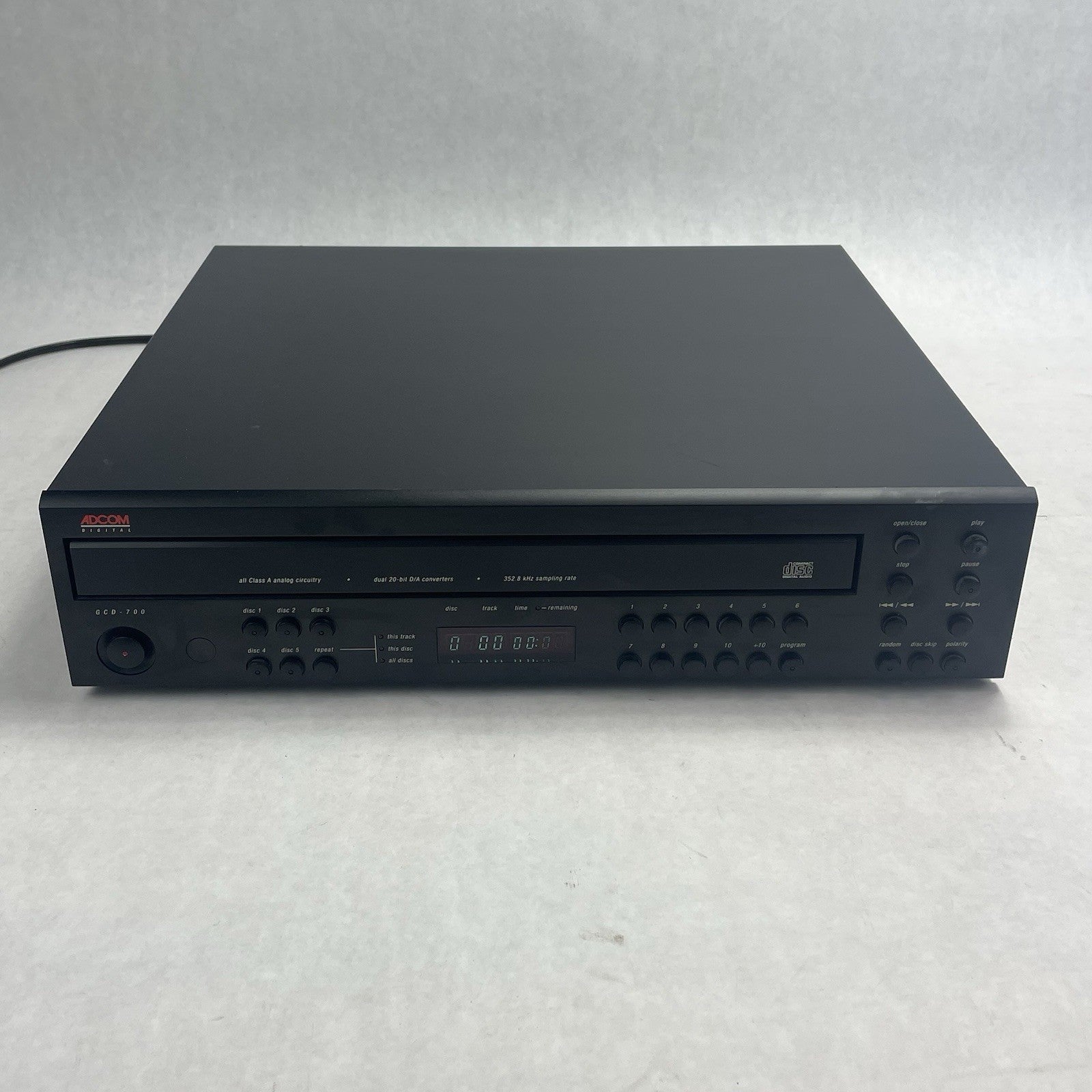 Adcom GCD-700 5 Disc CD Player Tested2