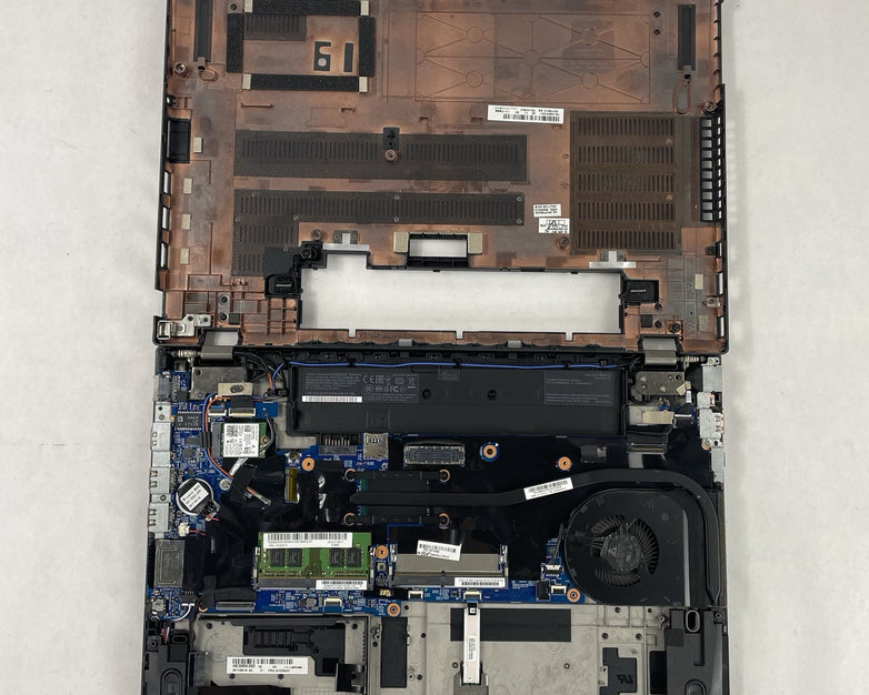 Lenovo ThinkPad T570 Core i3-6300U 2.40GHz 8GB RAM 15.6" No HDD No OS No Battery