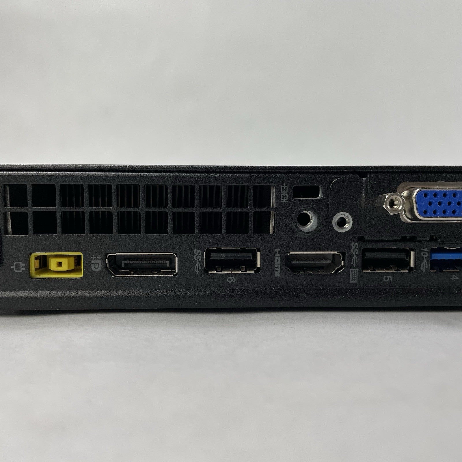Lenovo ThinkCentre M720Q Micro Intel i5-8500T 2.10 GHz 8 GB RAM No HDD/OS/AC7