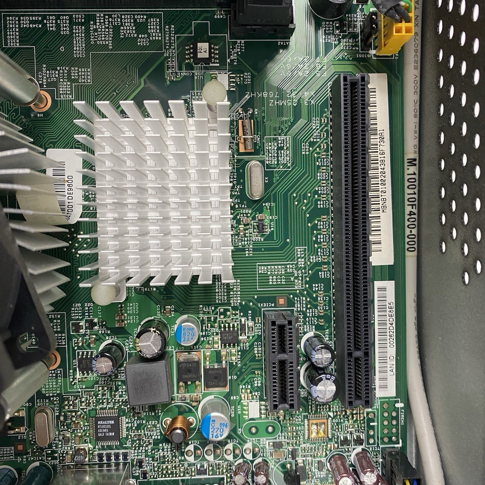 eMachines EL1352-23e SFF AMD Athlon II x2 255 3.10GHz 4GB RAM No HDD No OS