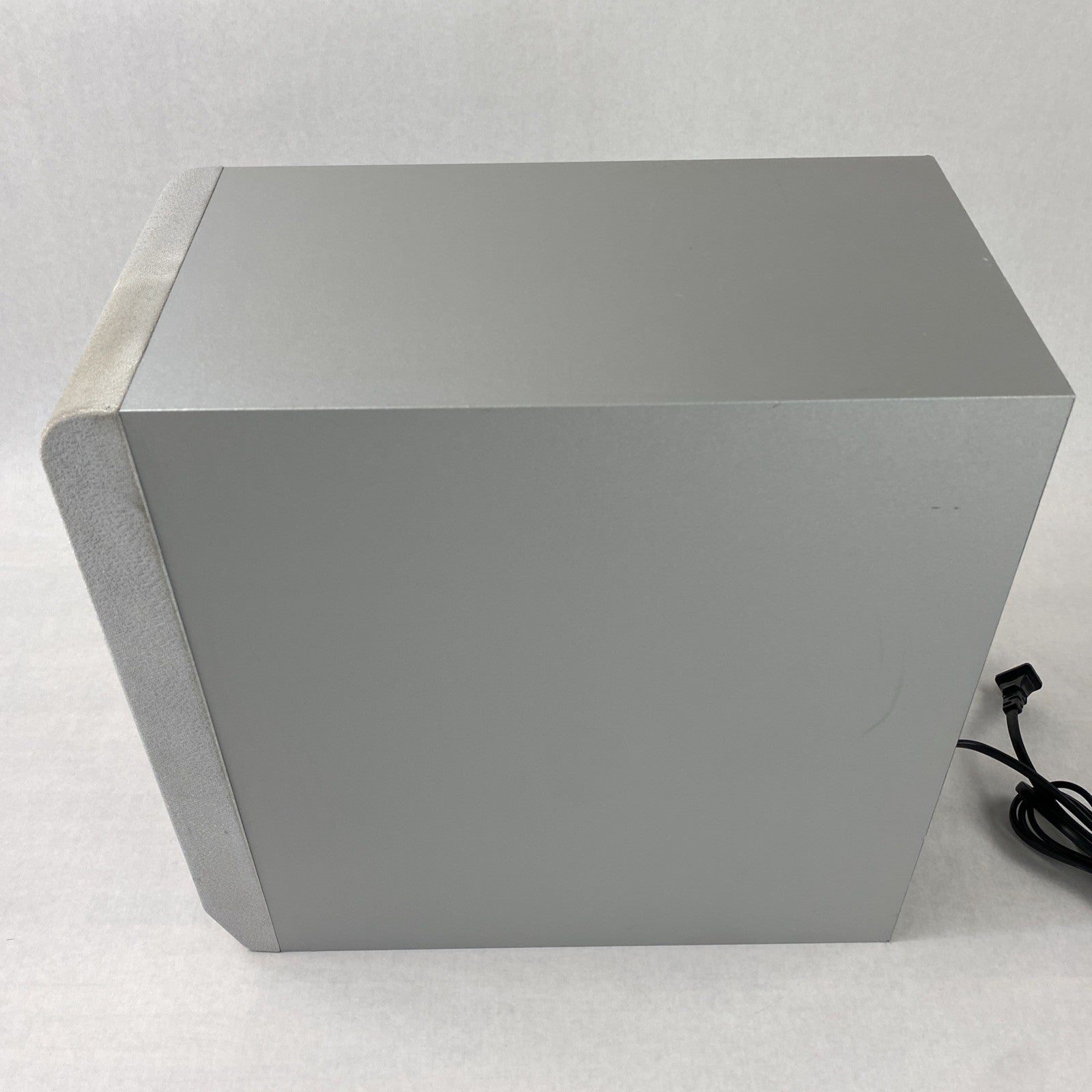 Yamaha SW-P270 Home Cinema Subwoofer w/ Yamaha NX-E270 NX-C270 Speakers