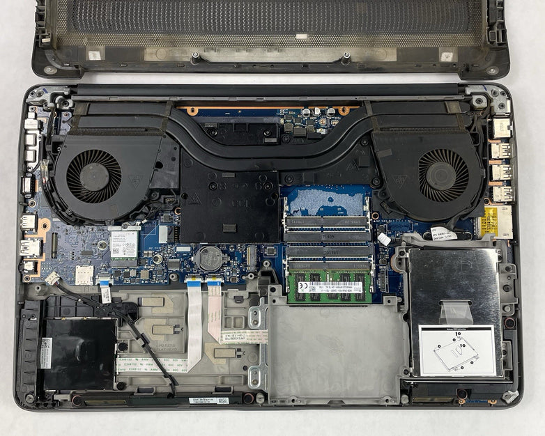 HP ZBook 17 G3 17.3" Xeon E3 1535M 2.90 GHz 16 GB RAM Quadro No SSD/OS/AC/Batt