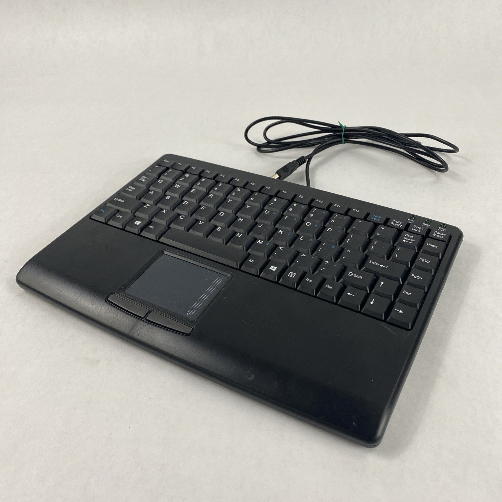 Adesso AKB-410UB SlimTouch USB-Wired Mini Keyboard0