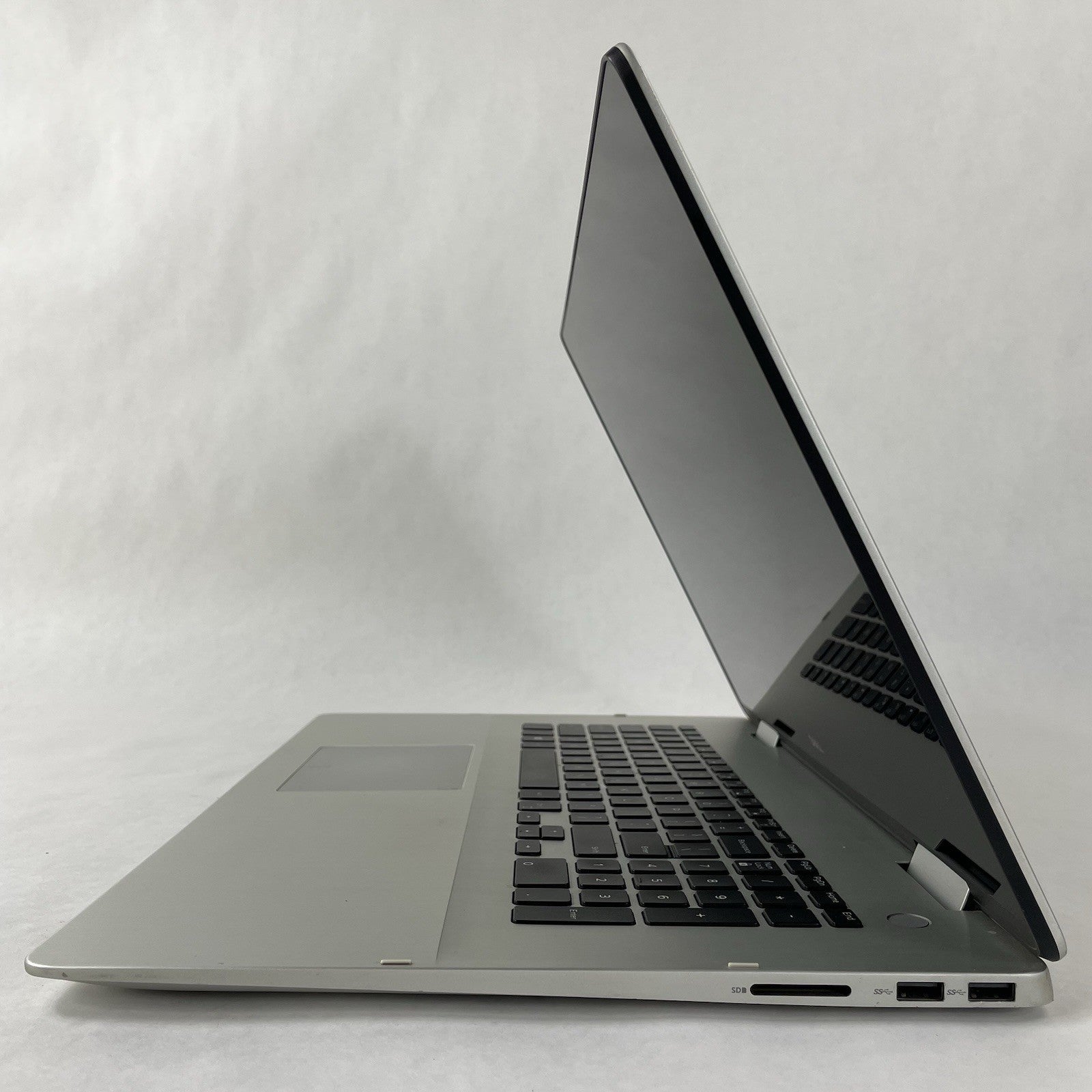 Dell Inspiron 7786 17.3" i7-8565U 1.80 GHz 8 GB RAM No SSD/OS/AC NVDIA MX2508