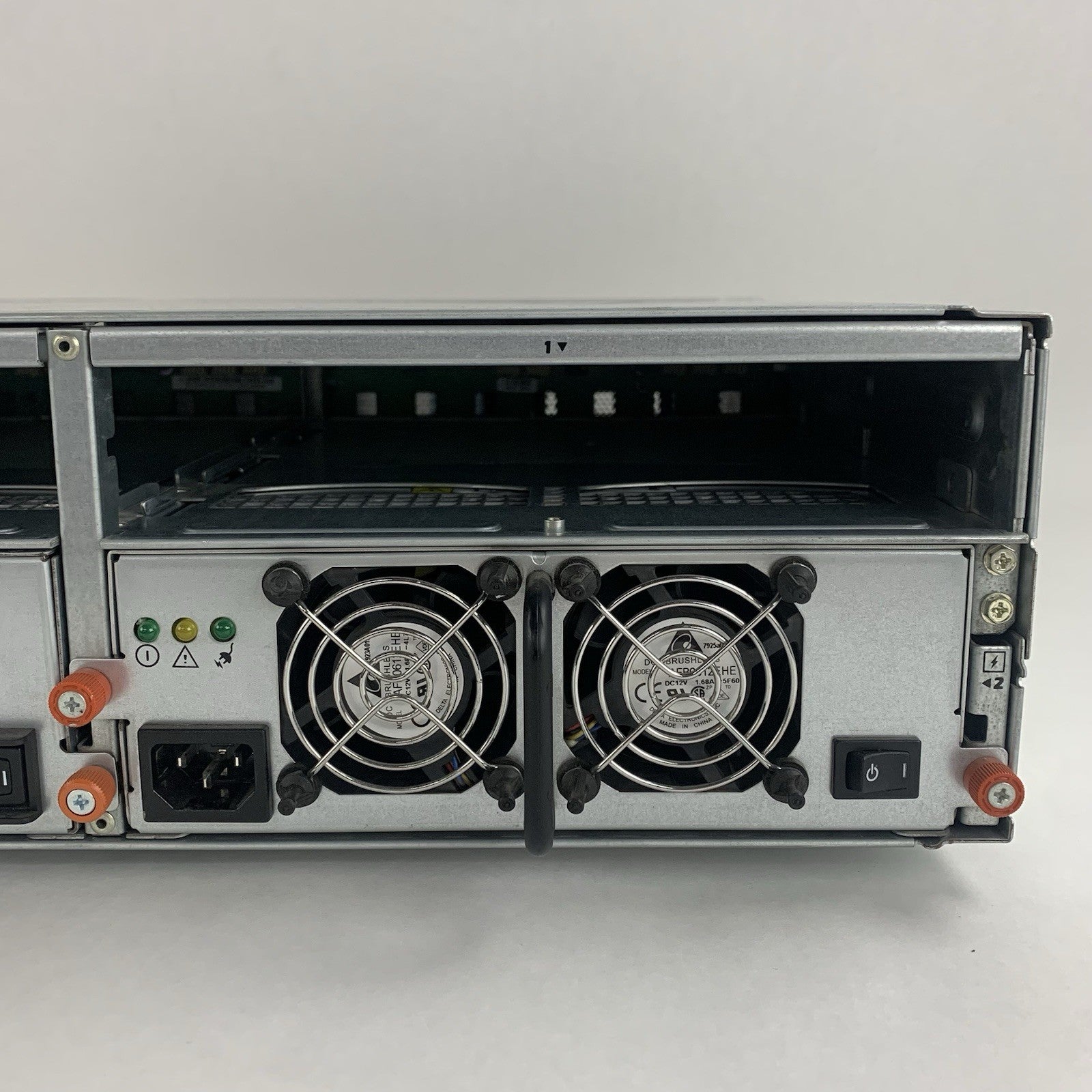 Dell PowerVault MD3000i AMP01 Storage Array 15x Cad 2x PSUs No HDDs/Controllers14
