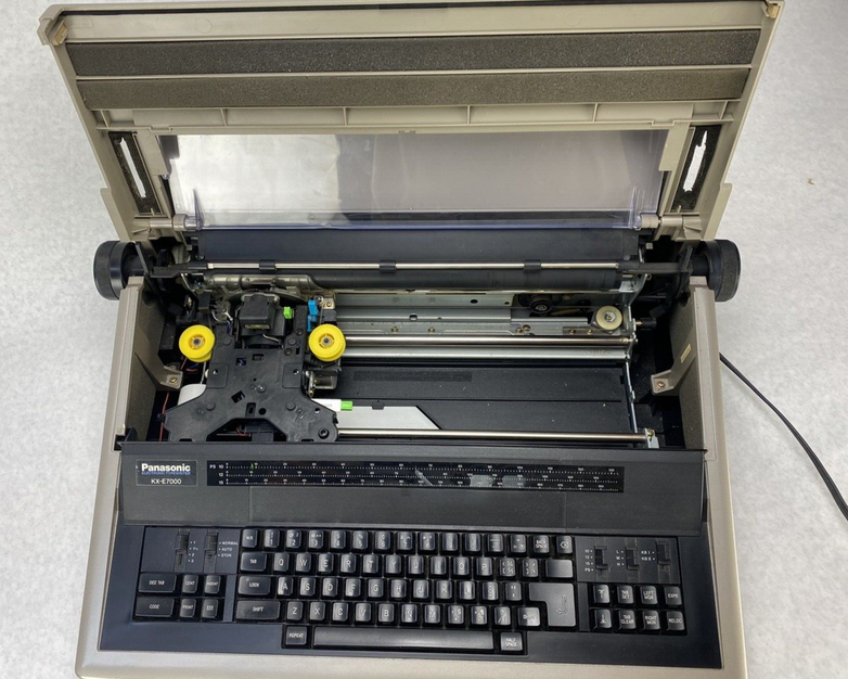 Panasonic KX-E7000 Electric Typewriter Tested