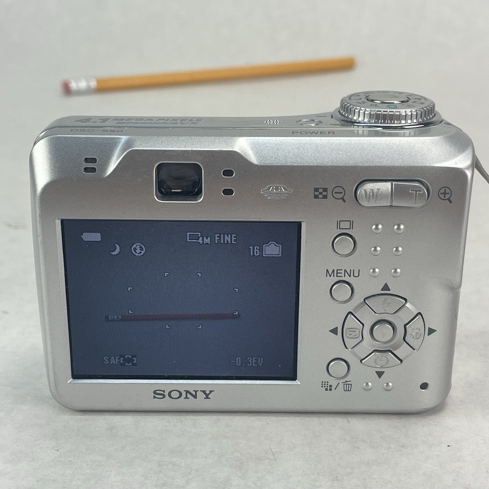 Sony Cyber-shot DSC-S90 Compact Digital Camera Tested4