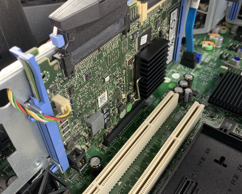 Dell PowerEdge 2900 Server Intel Xeon E5410 2.33 GHz 16 GB Ram No OS No HDD