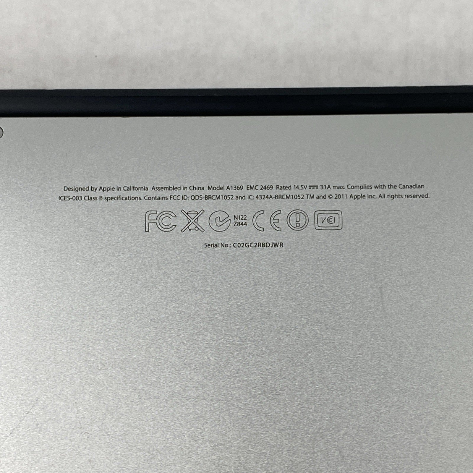 Apple A1369 MacBook Air 2011 13" 1.8Ghz i7 4GB RAM 250GB SSD os10.13.6 969Cycles