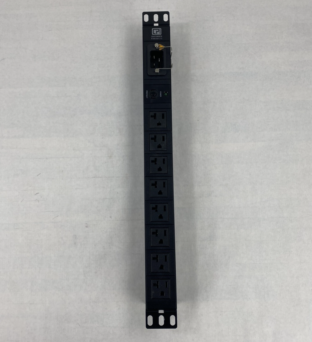 Chatsworth Products 025-907005-028 125VAC 2000W 8 Outlet Power Distribution Unit