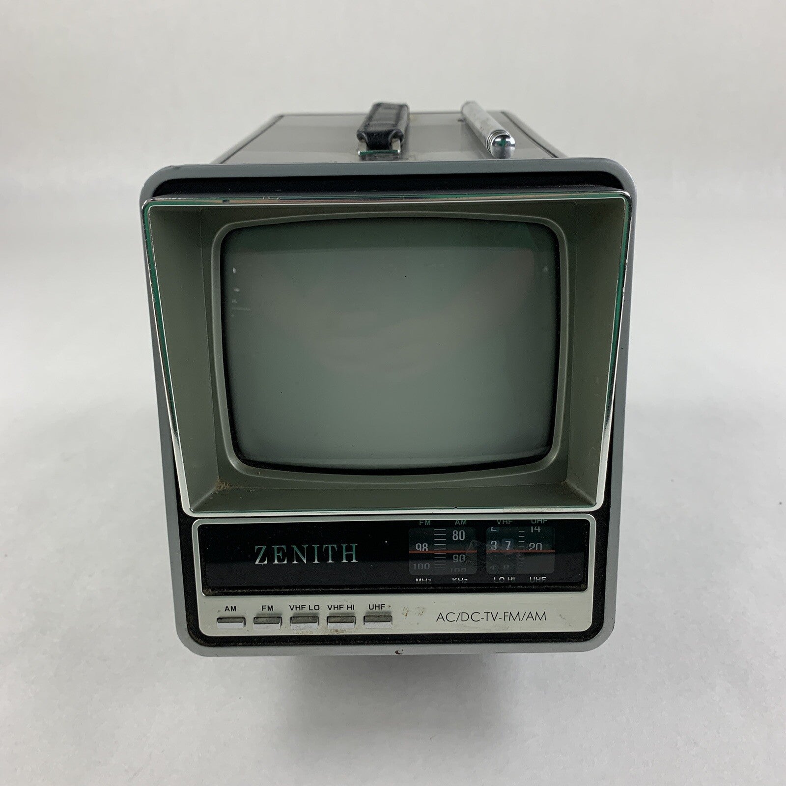 Zenith BT055S1 Portable 5” Television AM/FM Radio 1986 Vintage Untested