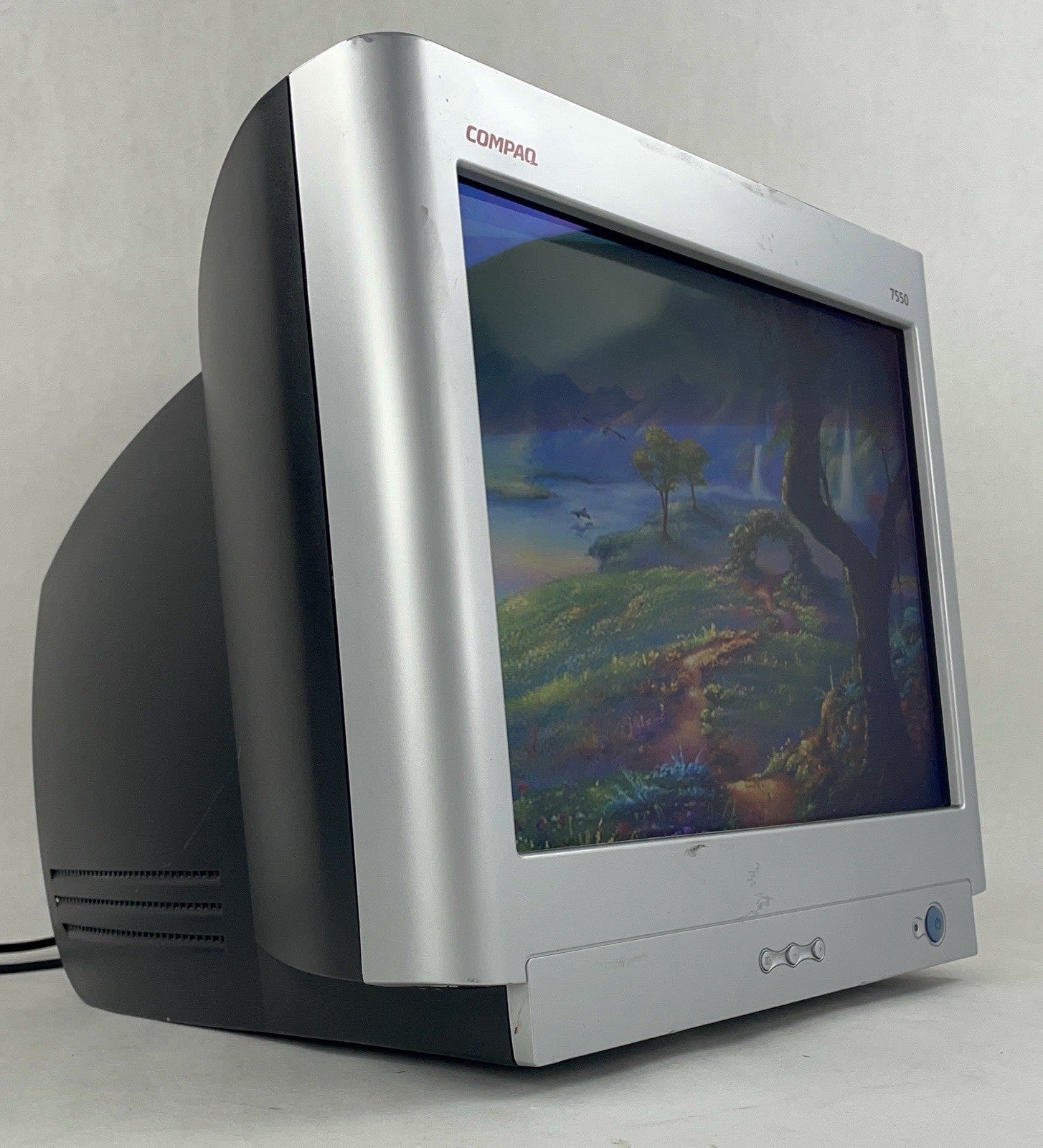 Compaq FS7550 17" CRT Computer Monitor Tested