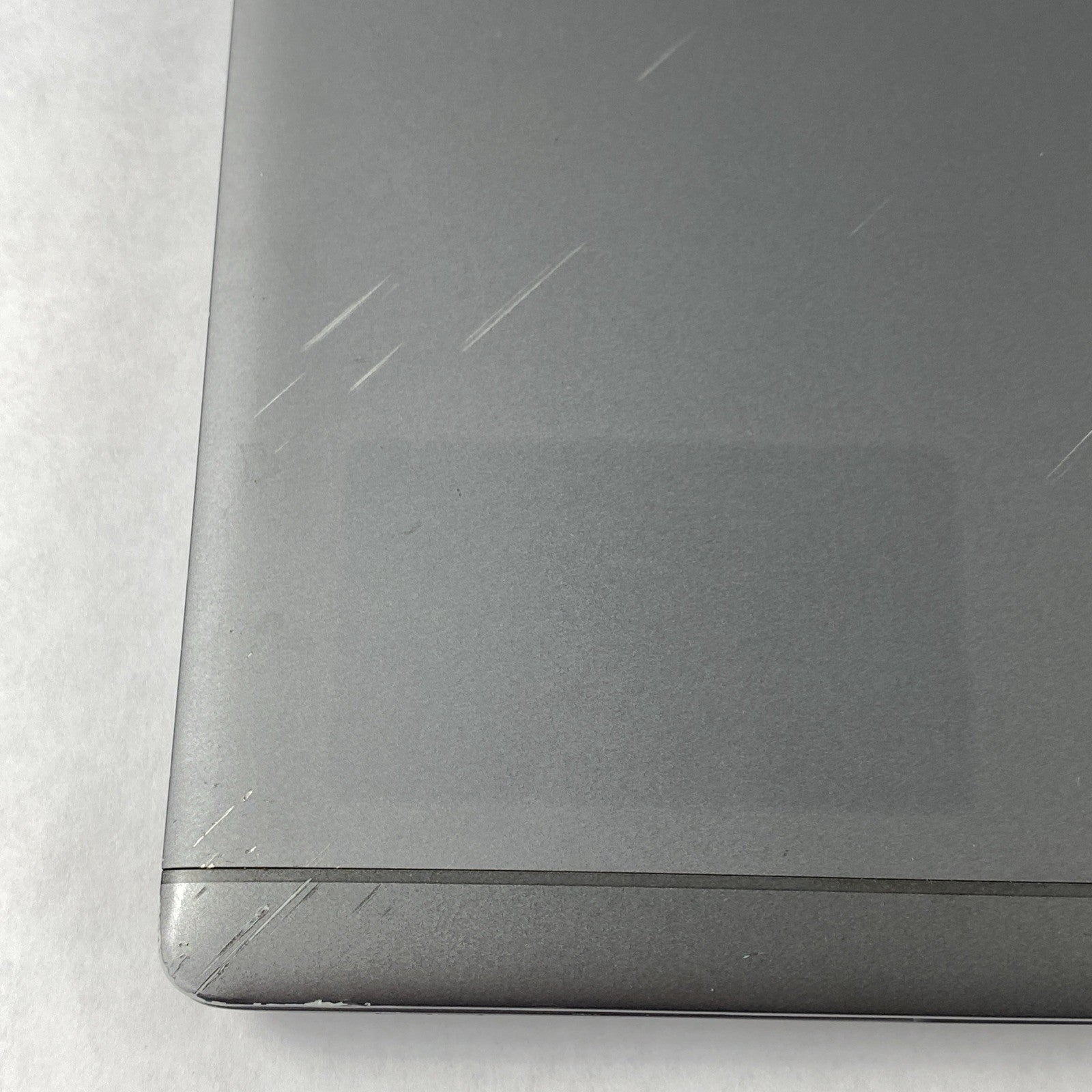 HP ZBook 15u G6 15.6" Touch Core i7-8565U 1.80 GHz 16 GB RAM No HDD No OS