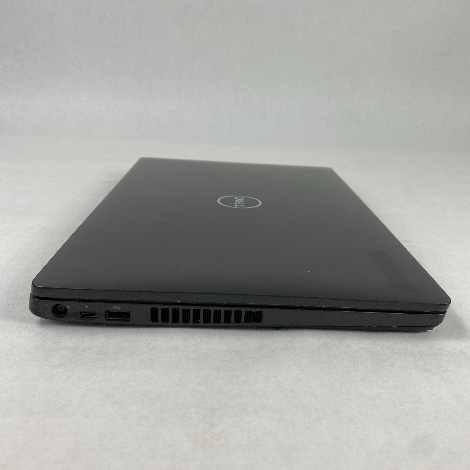 Dell Latitude 5500 Intel Core i5-8365U 1.60 GHz 8GB RAM 15.6" No HDD No OS