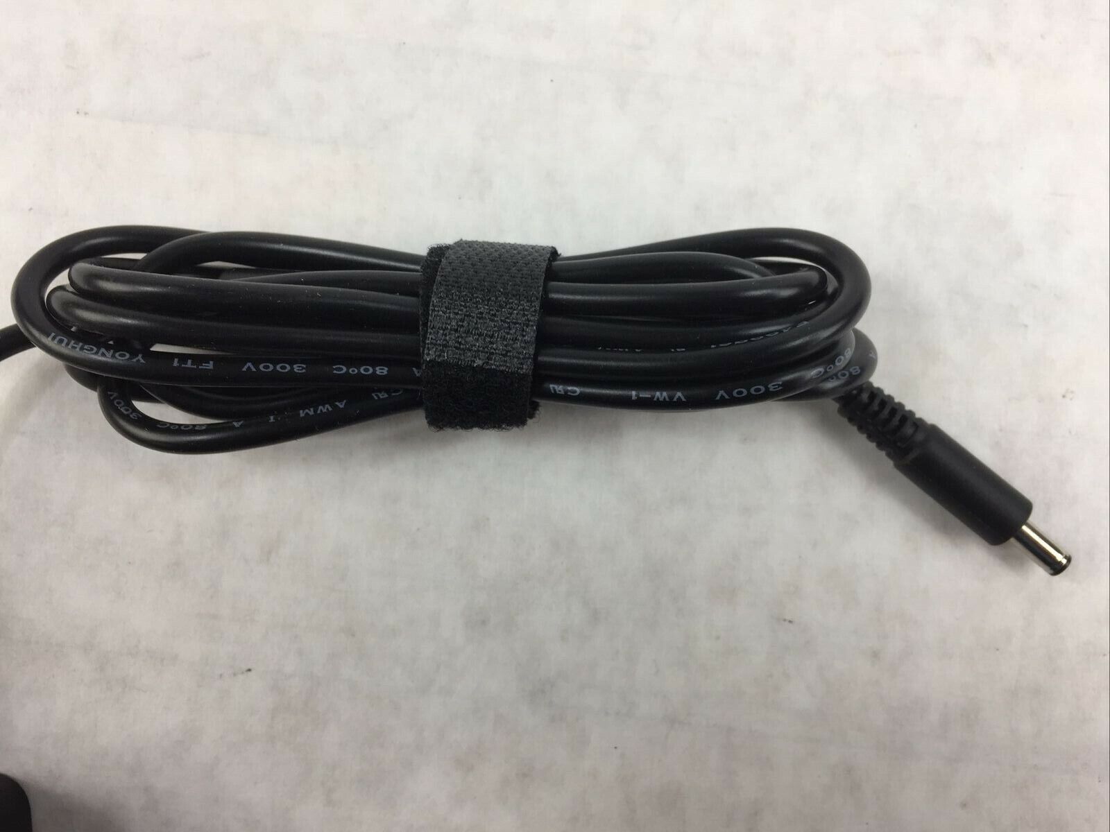 Superer AC Adapter SPD1925231D 100-240V 1.2A  19.5V