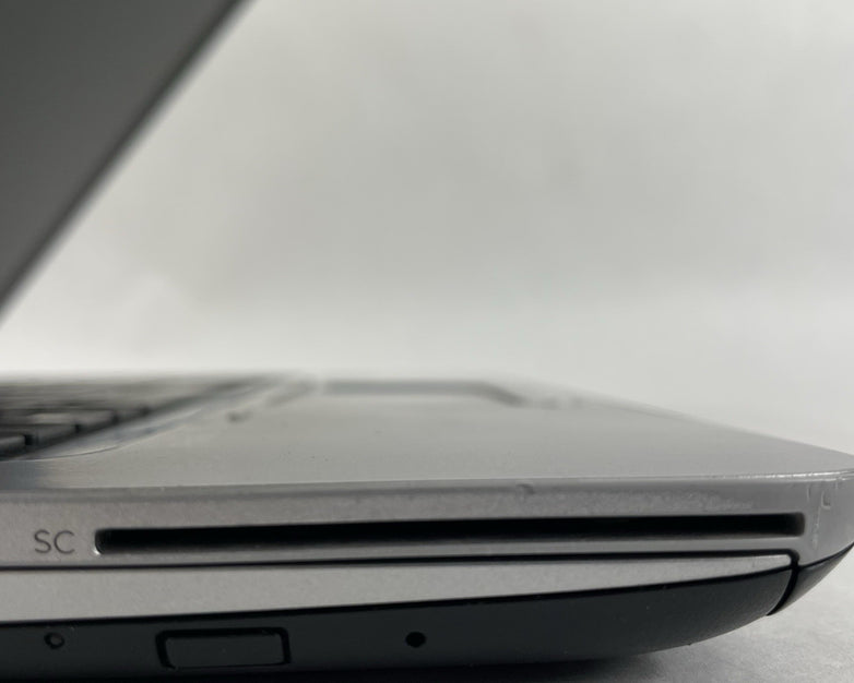 HP ProBook 640 G3 14" i5-7200U 2.50 GHz 8 GB RAM No SSD/OS/AC/Batt - Bad Corner
