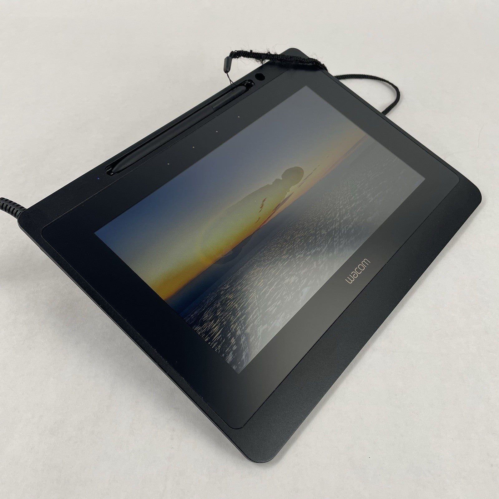 Wacom DTU-1141B 10.1" FHD Drawing Tablet - Damaged Screen / No Cord Cover0