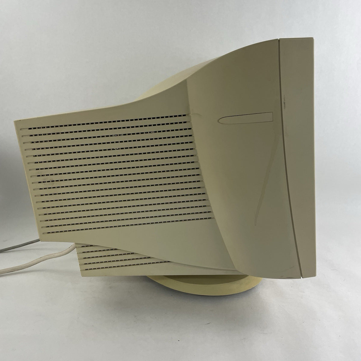 Gateway CPD-GF250T CRT Monitor 85HZ Tested5